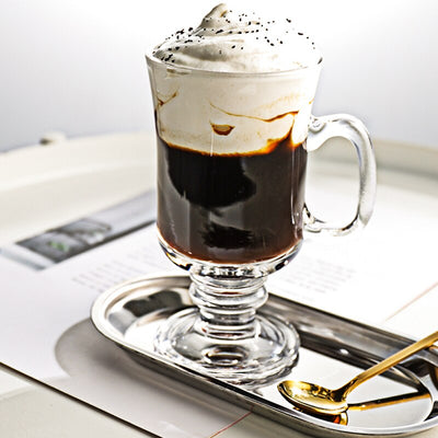 Verre à Irish coffee à pied transparent Cristal Sky, forme classique à anse