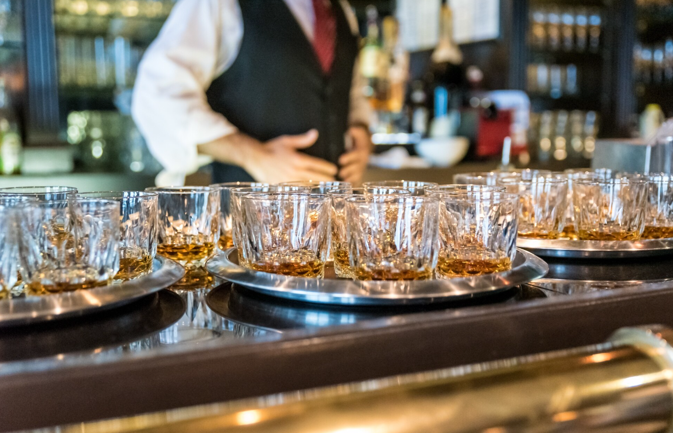 Service à whisky : ce qu'un vrai set doit contenir