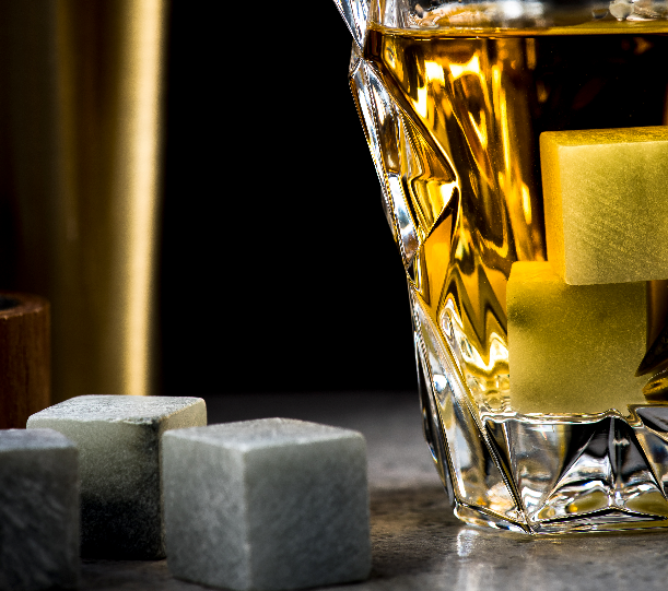 Le Guide de la Pierre à Whisky et du Faux Glaçon.