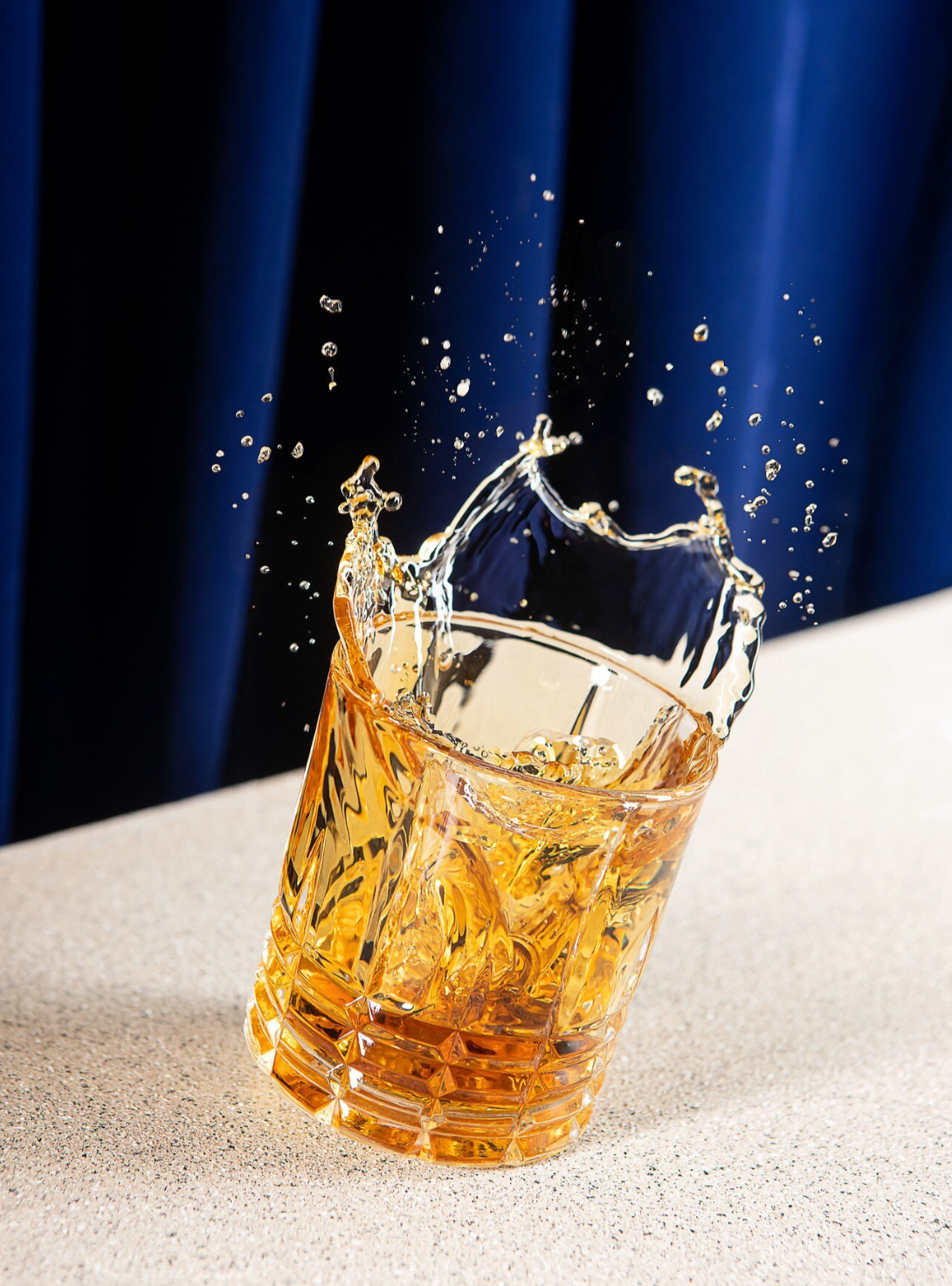 Verre tumbler : définition, usages et comment le choisir
